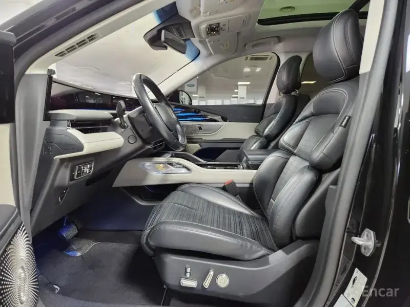 2023 Lincoln Nautilus с пробегом 26 569 км