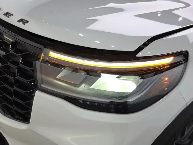2025 Ford Explorer с пробегом 17 803 км