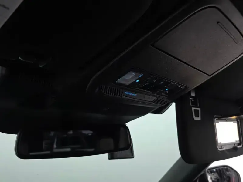 2025 Ford Explorer с пробегом 17 803 км
