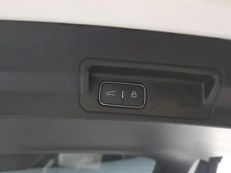 2025 Ford Explorer с пробегом 17 803 км