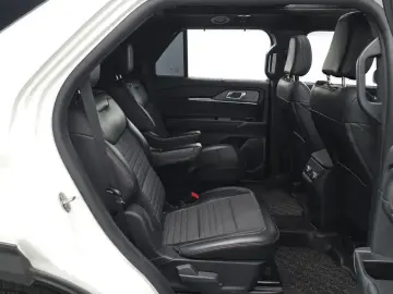 2025 Ford Explorer с пробегом 17 803 км