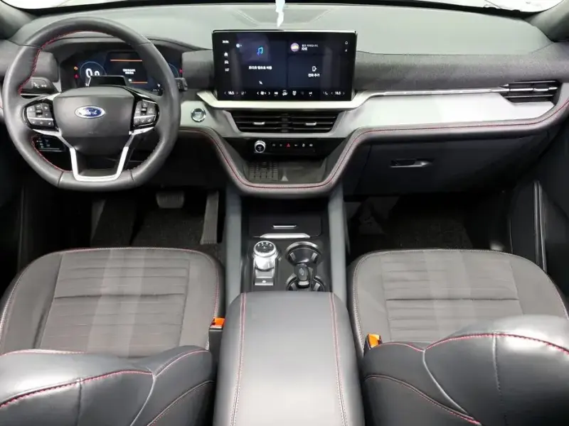 2024 Ford Explorer с пробегом 27 294 км