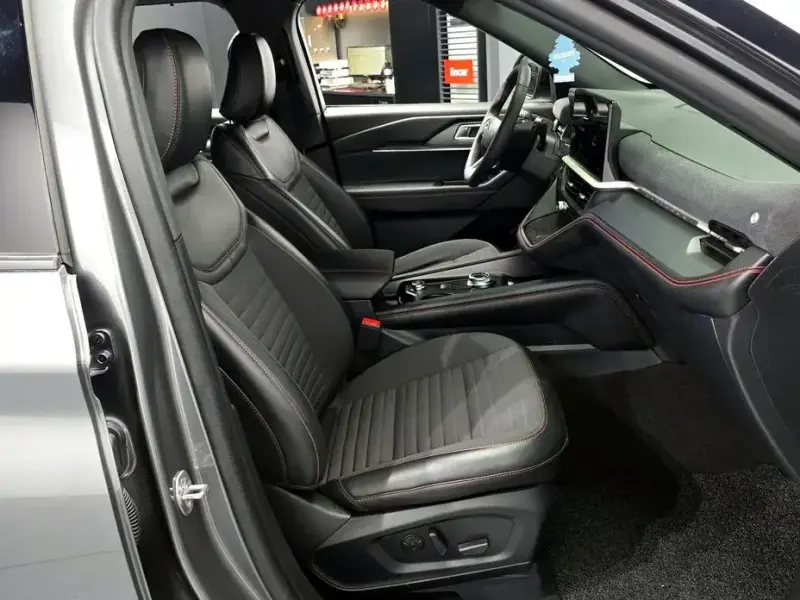 2024 Ford Explorer с пробегом 27 294 км