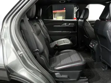 2024 Ford Explorer с пробегом 27 294 км