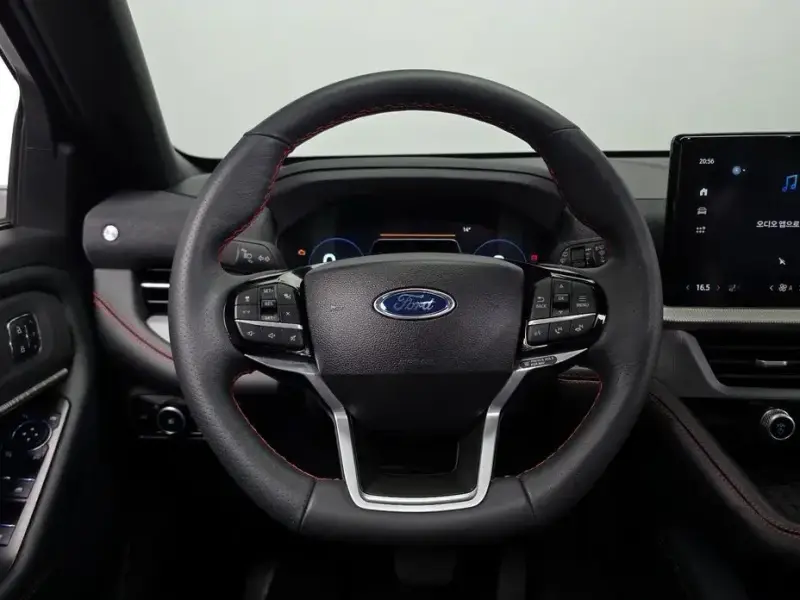 2024 Ford Explorer с пробегом 27 294 км
