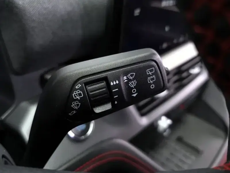 2024 Ford Explorer с пробегом 27 294 км
