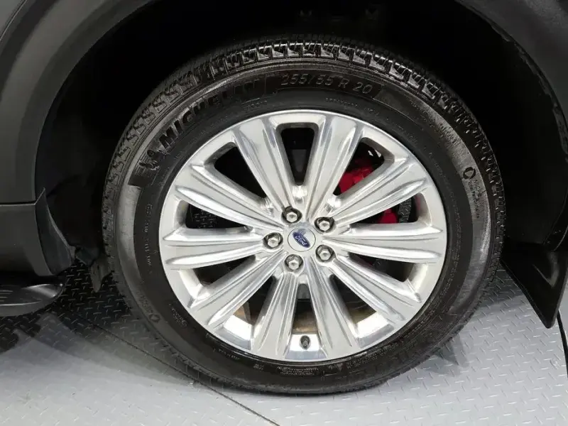 2024 Ford Explorer с пробегом 27 294 км