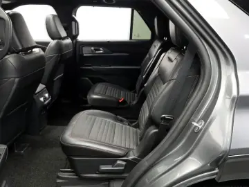 2024 Ford Explorer с пробегом 27 294 км
