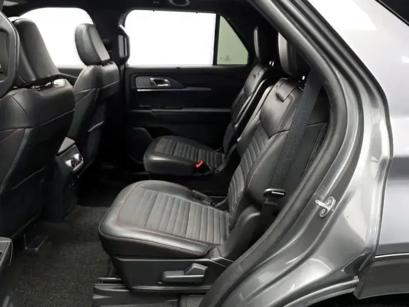 2024 Ford Explorer с пробегом 27 294 км