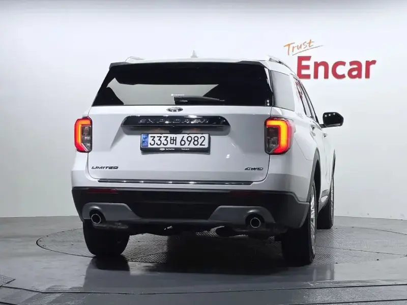 2023 Ford Explorer с пробегом 14 468 км