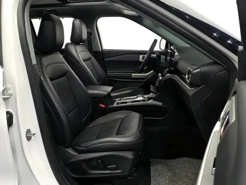 2023 Ford Explorer с пробегом 14 468 км