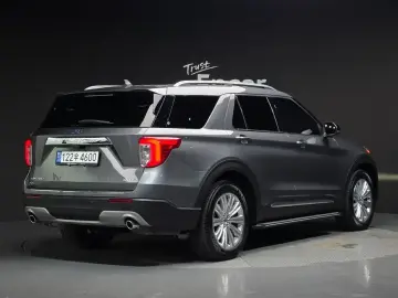 2023 Ford Explorer с пробегом 12 717 км