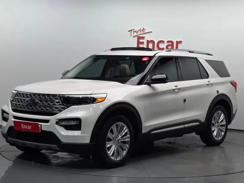 2023 Ford Explorer с пробегом 21 715 км