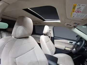 2023 Ford Explorer с пробегом 12 717 км