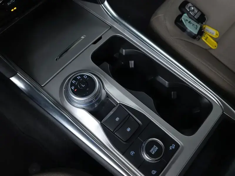 2023 Ford Explorer с пробегом 21 715 км