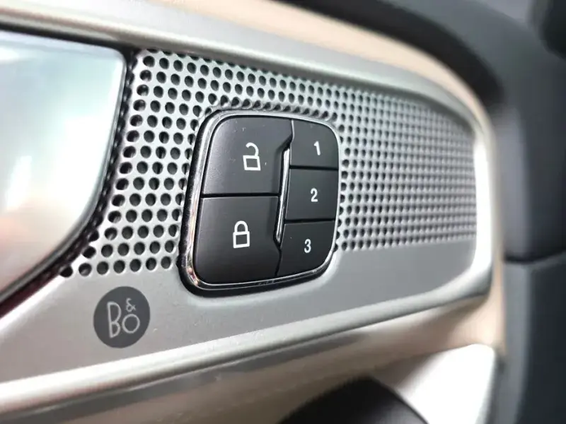 2023 Ford Explorer с пробегом 21 715 км