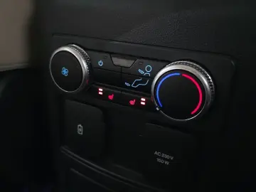 2023 Ford Explorer с пробегом 21 715 км