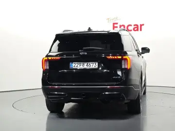 2025 Ford Explorer с пробегом 9 159 км