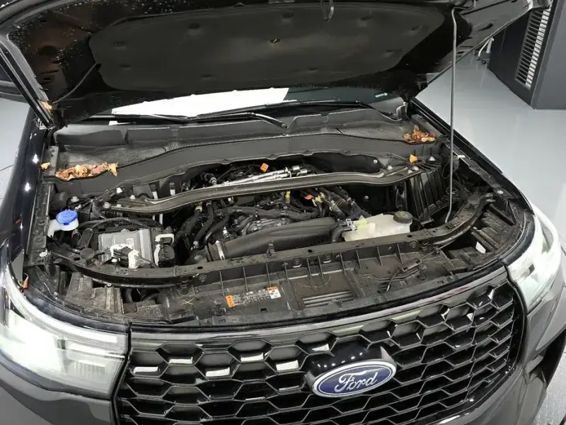 2025 Ford Explorer с пробегом 9 159 км