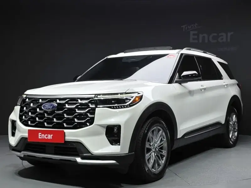 2024 Ford Explorer с пробегом 9 061 км