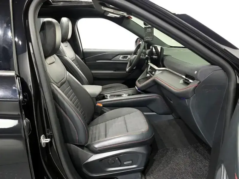 2025 Ford Explorer с пробегом 9 159 км