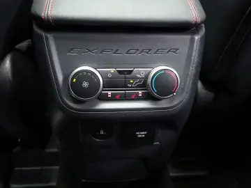 2025 Ford Explorer с пробегом 9 159 км