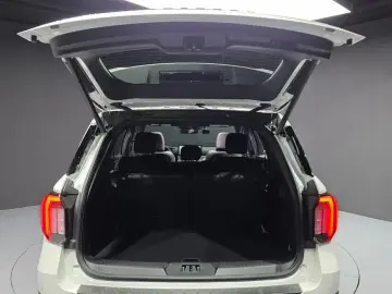 2024 Ford Explorer с пробегом 9 061 км