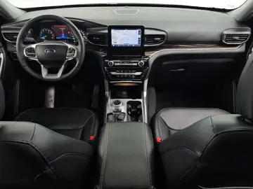 2023 Ford Explorer с пробегом 20 706 км