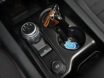 2025 Ford Explorer с пробегом 6 199 км