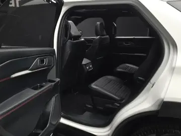 2025 Ford Explorer с пробегом 6 199 км