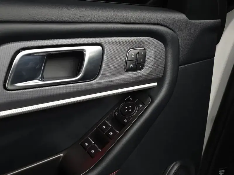 2025 Ford Explorer с пробегом 6 199 км