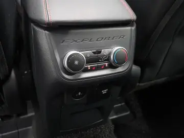 2025 Ford Explorer с пробегом 6 199 км