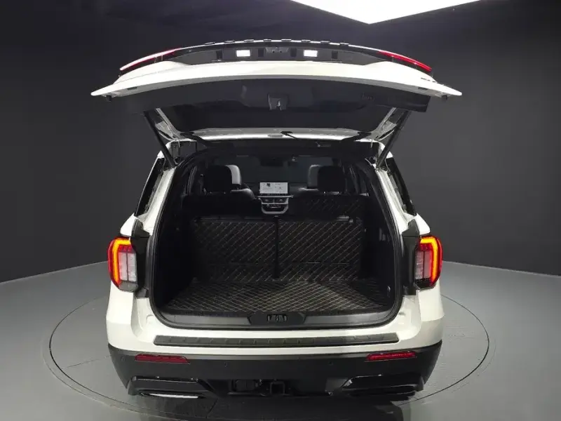 2025 Ford Explorer с пробегом 6 199 км