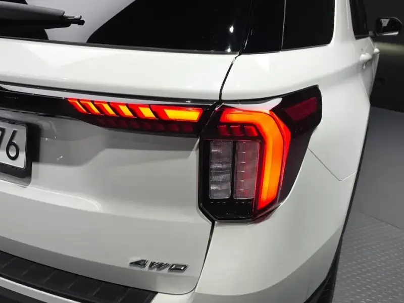 2025 Ford Explorer с пробегом 6 199 км