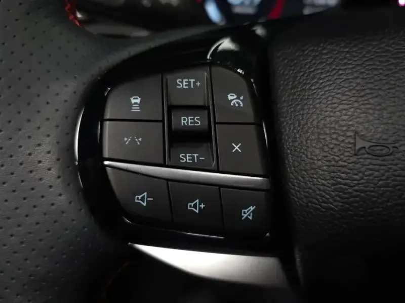 2025 Ford Explorer с пробегом 6 199 км