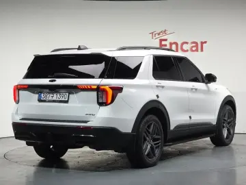 2025 Ford Explorer с пробегом 7 475 км