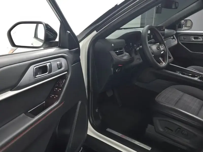 2025 Ford Explorer с пробегом 7 475 км