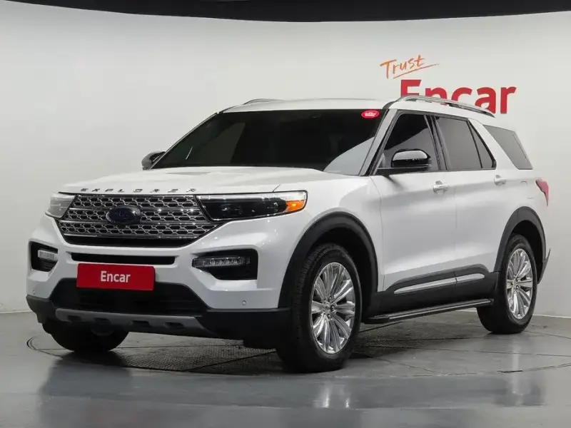 2023 Ford Explorer с пробегом 13 736 км