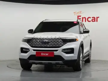 2023 Ford Explorer с пробегом 13 736 км
