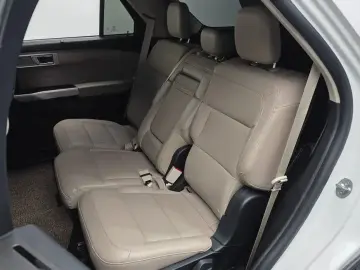 2023 Ford Explorer с пробегом 13 736 км