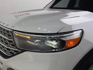 2023 Ford Explorer с пробегом 13 736 км
