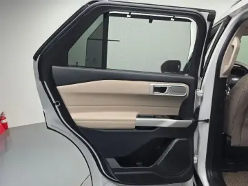 2023 Ford Explorer с пробегом 13 736 км