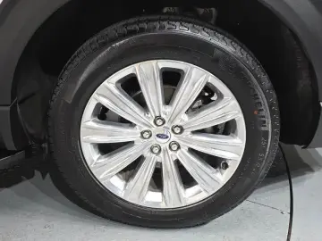 2023 Ford Explorer с пробегом 30 216 км