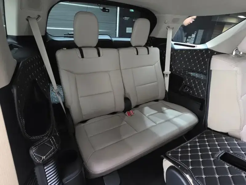 2023 Ford Explorer с пробегом 13 736 км