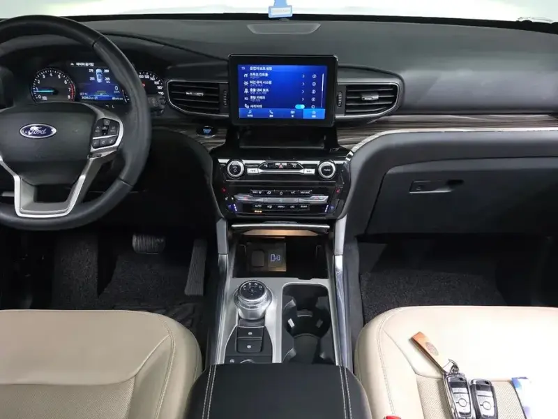2023 Ford Explorer с пробегом 30 216 км
