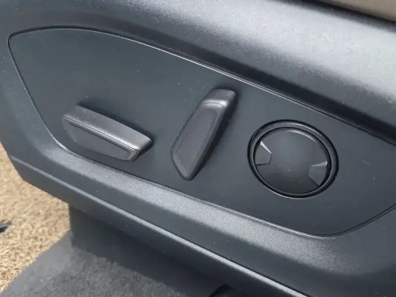 2023 Ford Explorer с пробегом 13 736 км