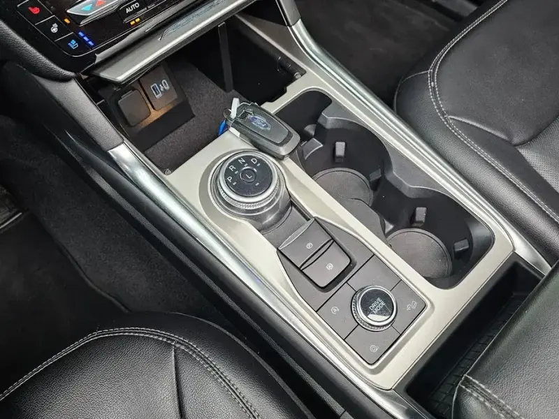 2023 Ford Explorer с пробегом 23 145 км