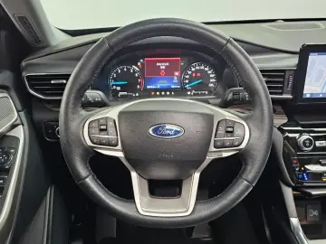 2023 Ford Explorer с пробегом 23 145 км