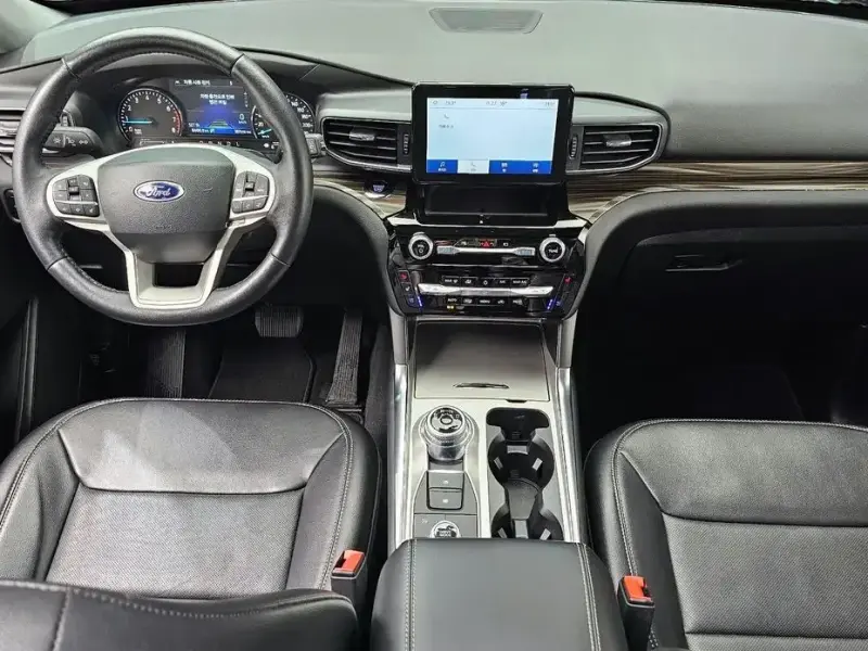 2023 Ford Explorer с пробегом 6 409 км