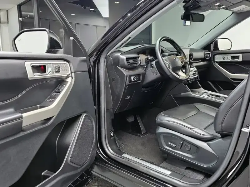 2023 Ford Explorer с пробегом 6 409 км